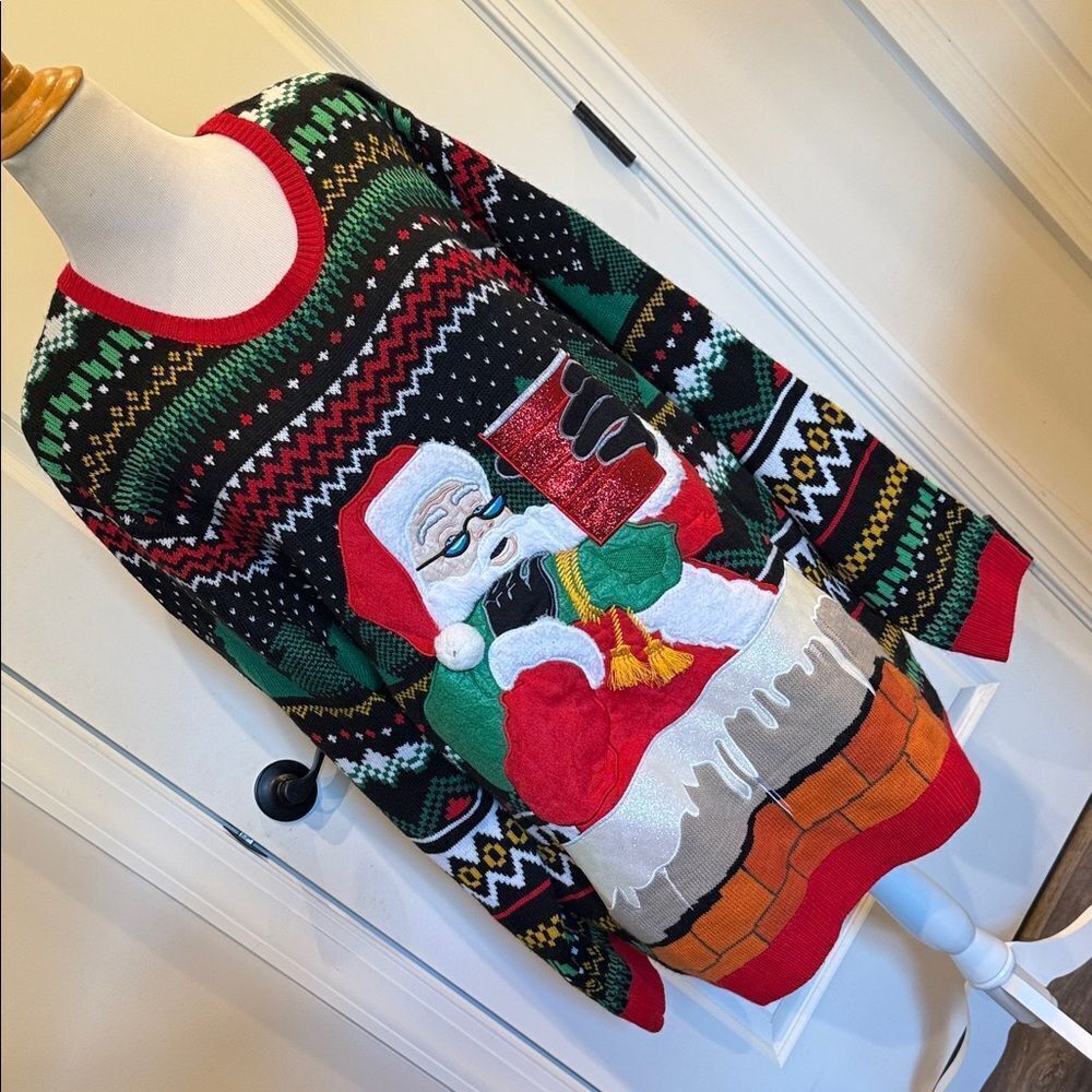 Holiday Time Red and Green Knit Sweater with “red solo cup”